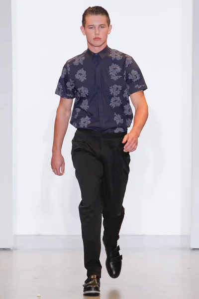 Look 26